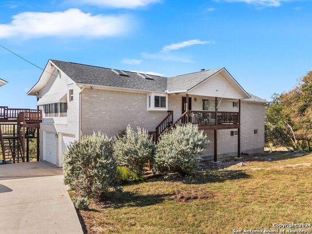 2010 Lakeshore Dr - Photo 1