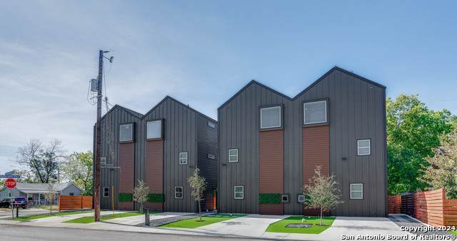 531 Monumental - Photo 1