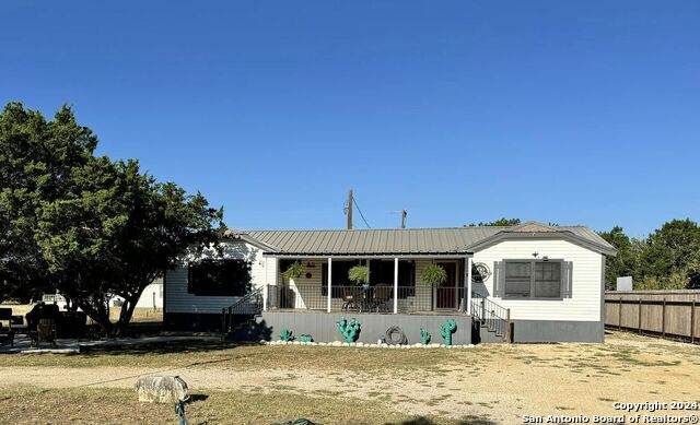 464 Jim Davis Place - Photo 1