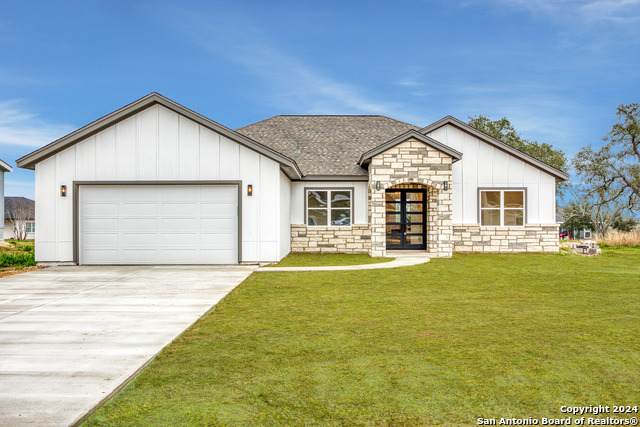 401 Calvin - Photo 1