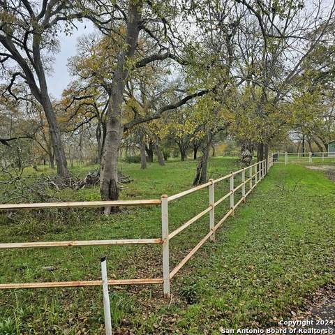 120 Antelope Ln - Photo 1