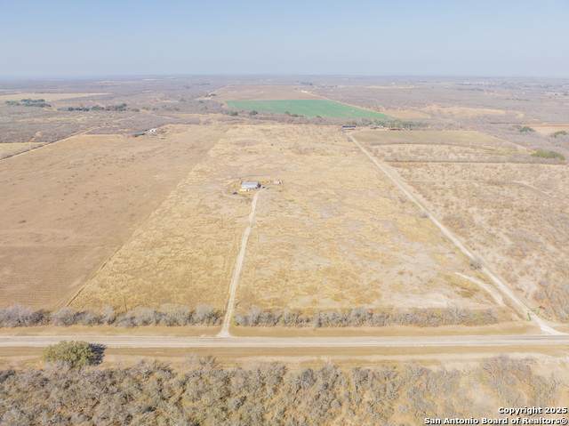 6915 Fm 2200 - Photo 1