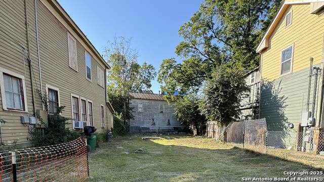 710 Marshall St - Photo 1