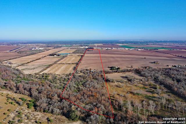 908 County Road 5711 - Photo 1