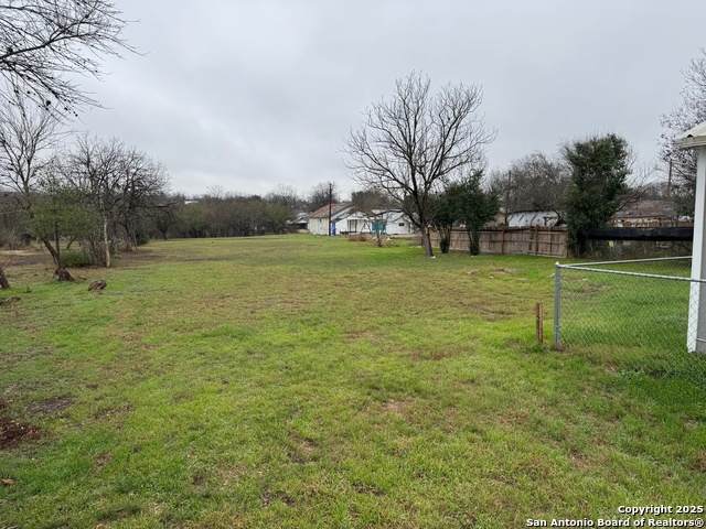 237 Chickering Ave - Photo 1