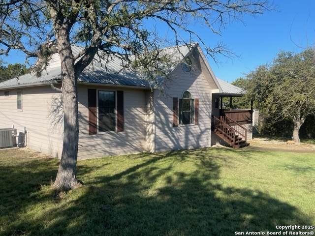 1049 Summit Ridge - Photo 1