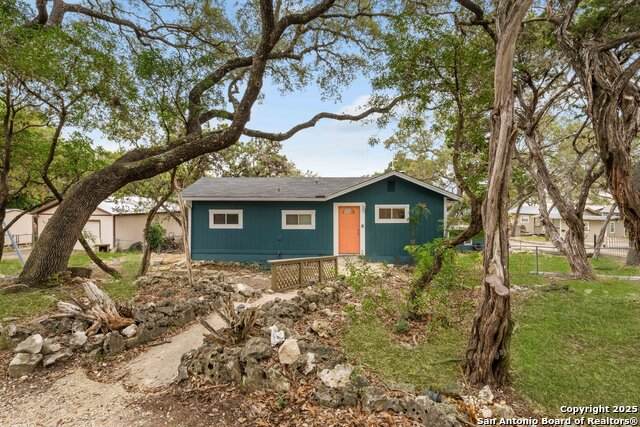 143 Park - Photo 1