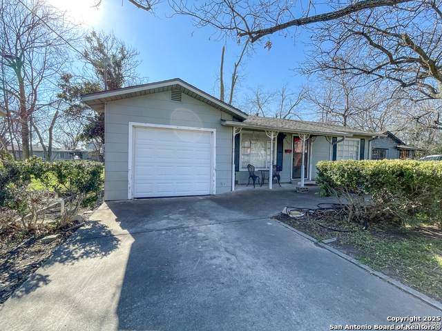 523 Merriweather - Photo 1