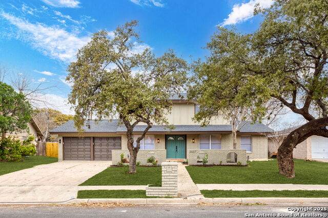 3607 Stonehaven - Photo 1