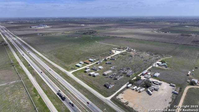 8205 Interstate 10 - Photo 1