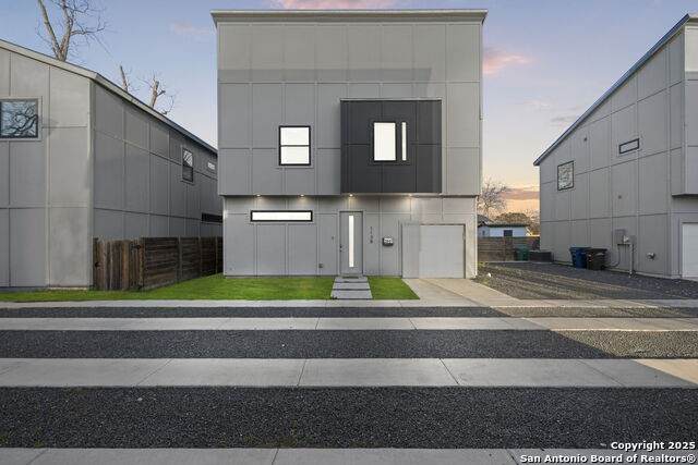 1138 Gibbs - Photo 1