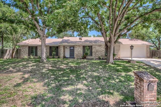 117 Mossridge - Photo 1