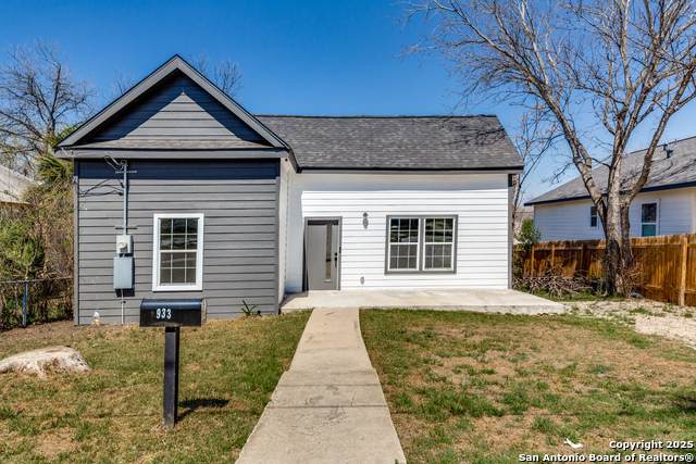 933 Denver - Photo 1