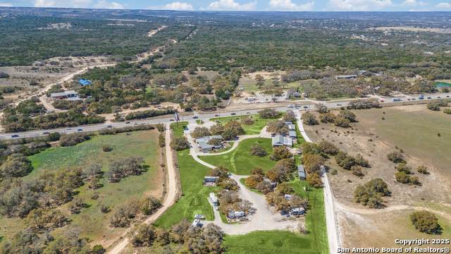 2682 Us-281 - Photo 1