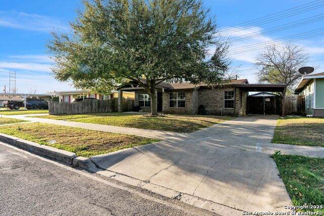 110 Edgebrook - Photo 1