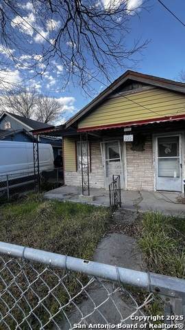 155 Zavalla - Photo 1