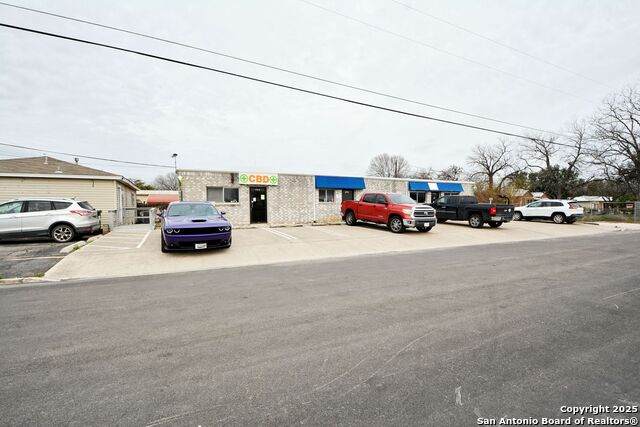 100 Schertz Pkwy - Photo 1