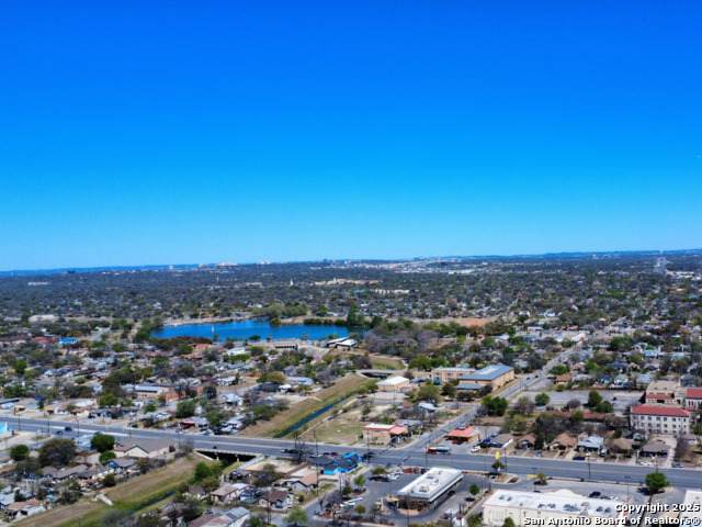 120 Henry St - Photo 1