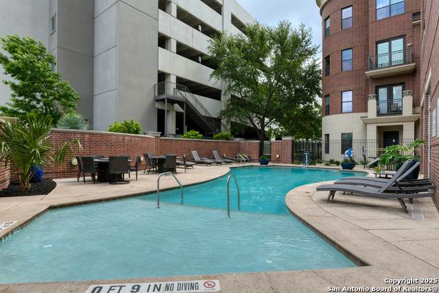 215 Center St. - Photo 1