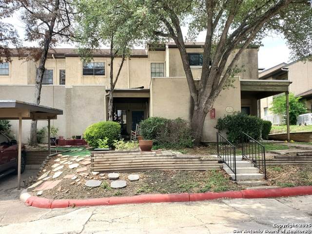 6100 Woodlake Pkwy - Photo 1