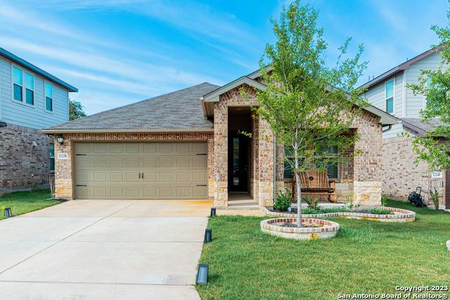 12136 Icon Rdg - Photo 1