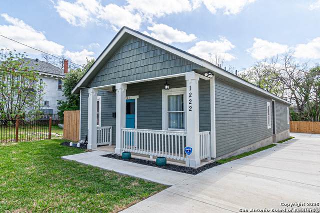 1222 Virginia - Photo 1