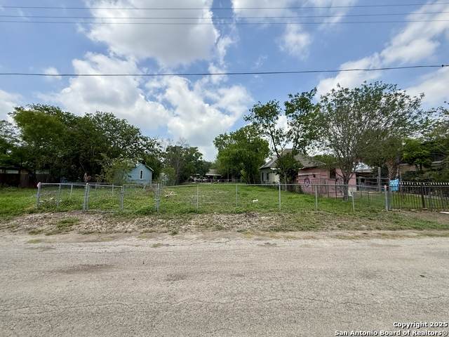 622 Martin Luther King Dr - Photo 1