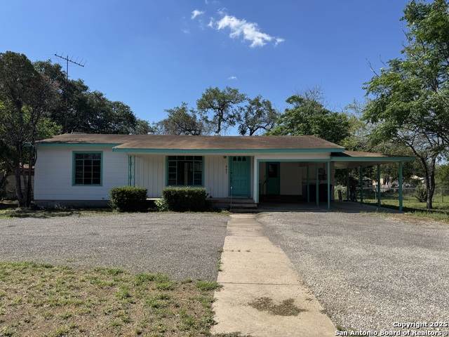 907 Goodwin - Photo 1