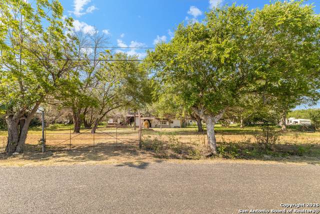 601 County Road 6610 - Photo 1