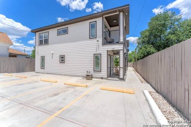 523 Ruiz St, Unit 101 - Photo 1