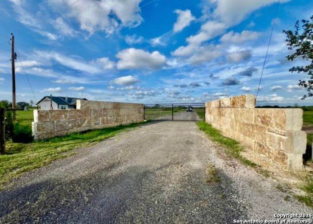 117 Paisano Trail - Photo 1