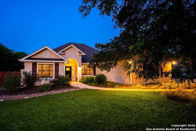 100 Glen Lakes Ct W - Photo 1