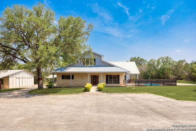 838 Georg Oaks - Photo 1
