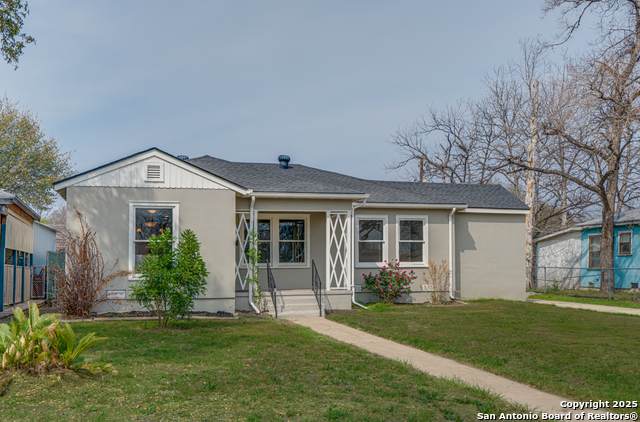 2411 Huisache Avenue - Photo 1