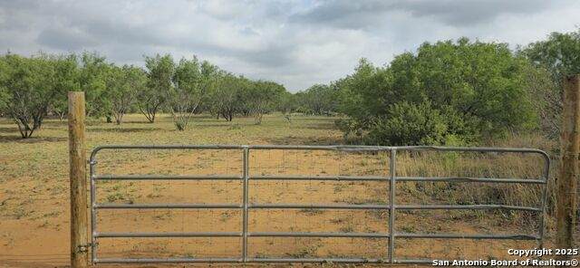 8846 Fm 140 - Photo 1