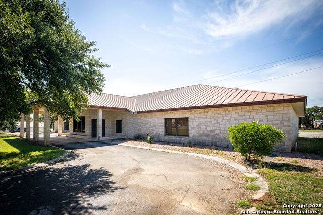 1071 Fm 2673 - Photo 1