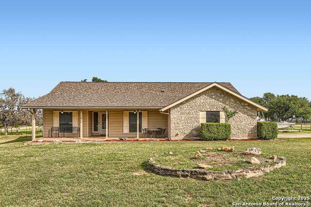 1608 Kings Ranch Rd - Photo 1