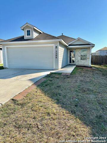 5206 Everett Loop - Photo 1