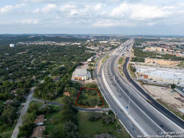 7413 N Loop 1604 W - Photo 1