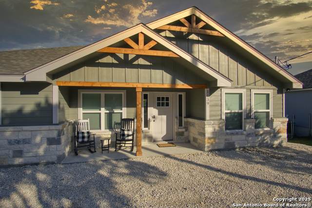 1139 Cedar Bend - Photo 1
