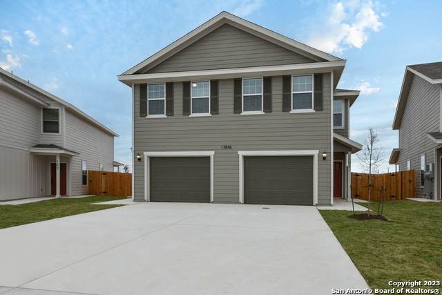 13846 Enzo Gate - Photo 1