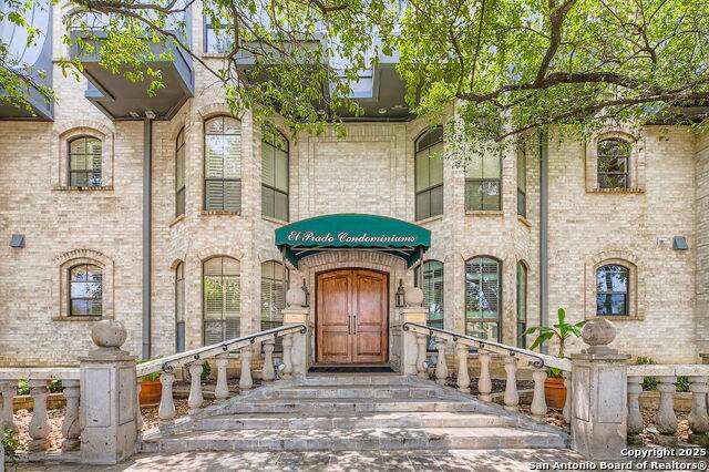 100 El Prado - Photo 1