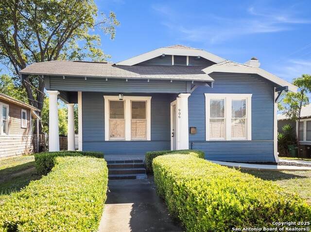 906 Grayson St - Photo 1