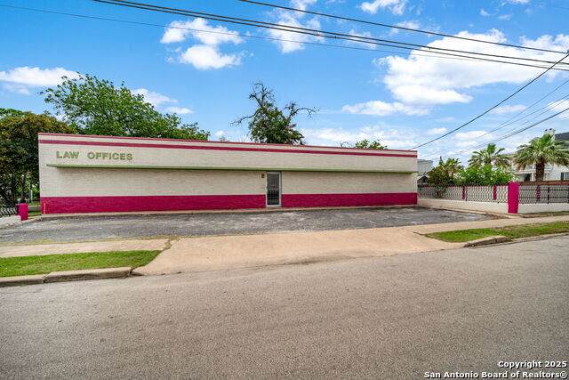 201 Poplar - Photo 1