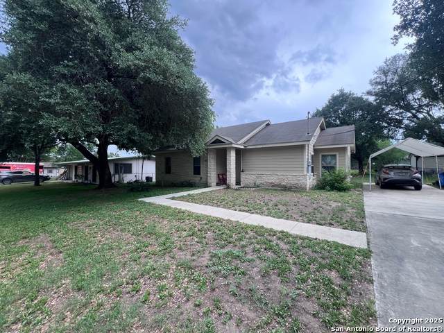 102 Boeck St - Photo 1