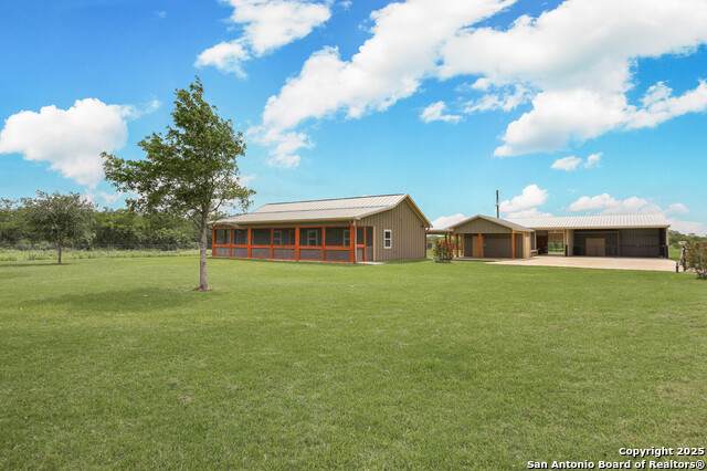 891 Hopkinsville Rd - Photo 1