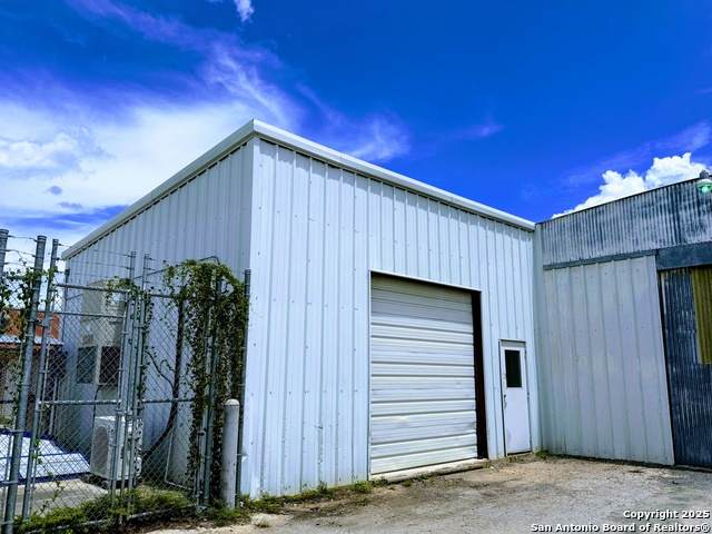 105 Center St - Photo 1