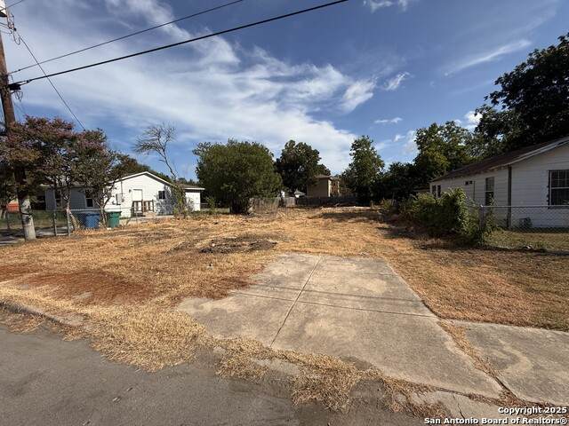 211 Prosperity - Photo 1