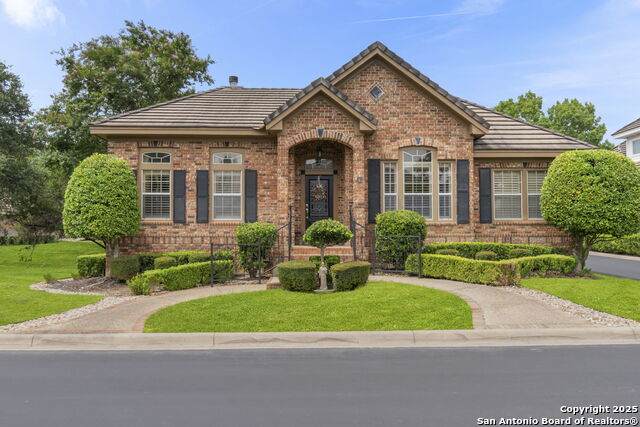 1 Westcourt - Photo 1