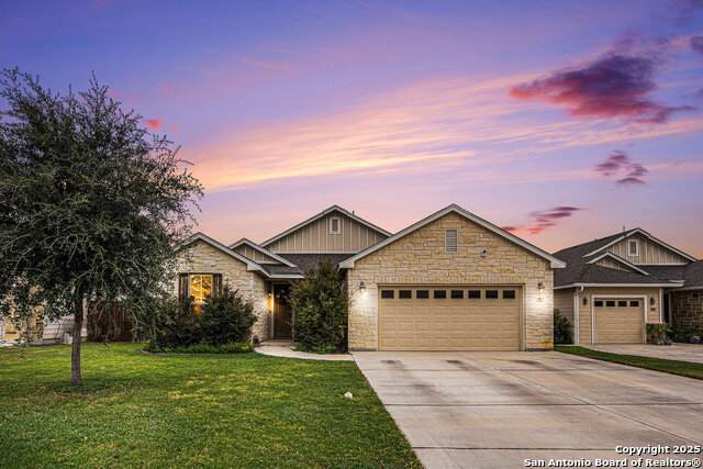 312 Iron Gate - Photo 1